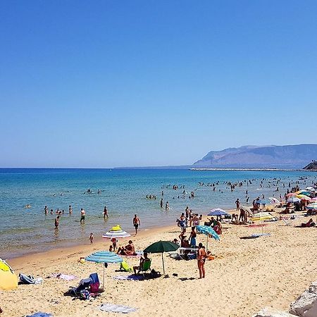 לינה וארוחת בוקר בלסטראטה Stanze Del Mare מראה חיצוני תמונה